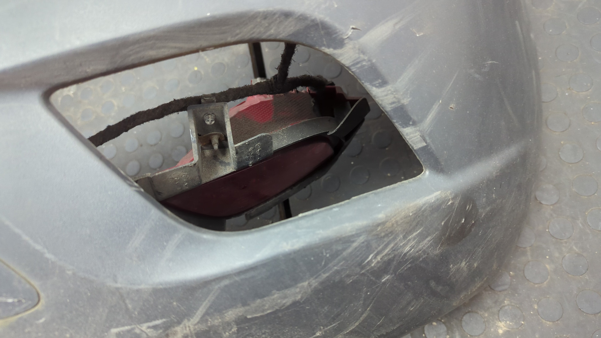 Бампер задний