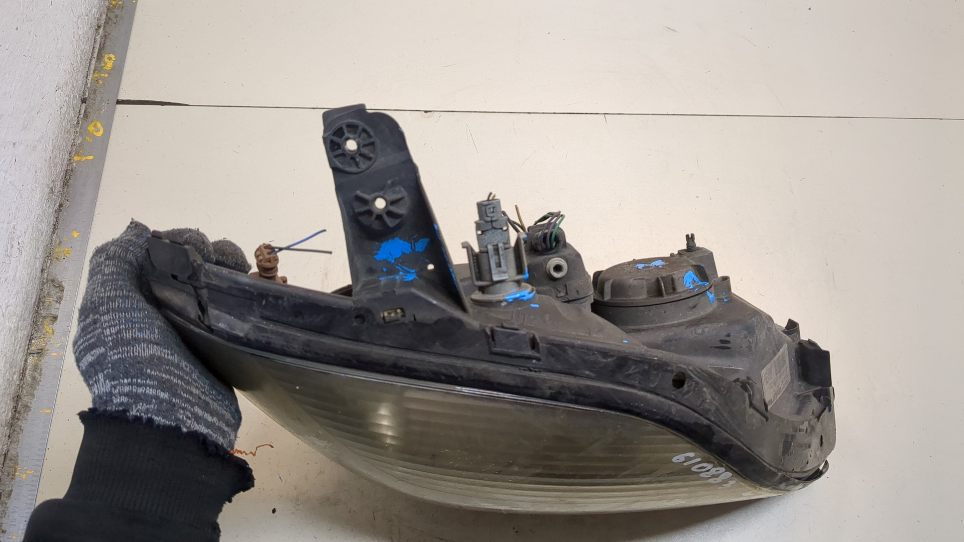 Фара правая