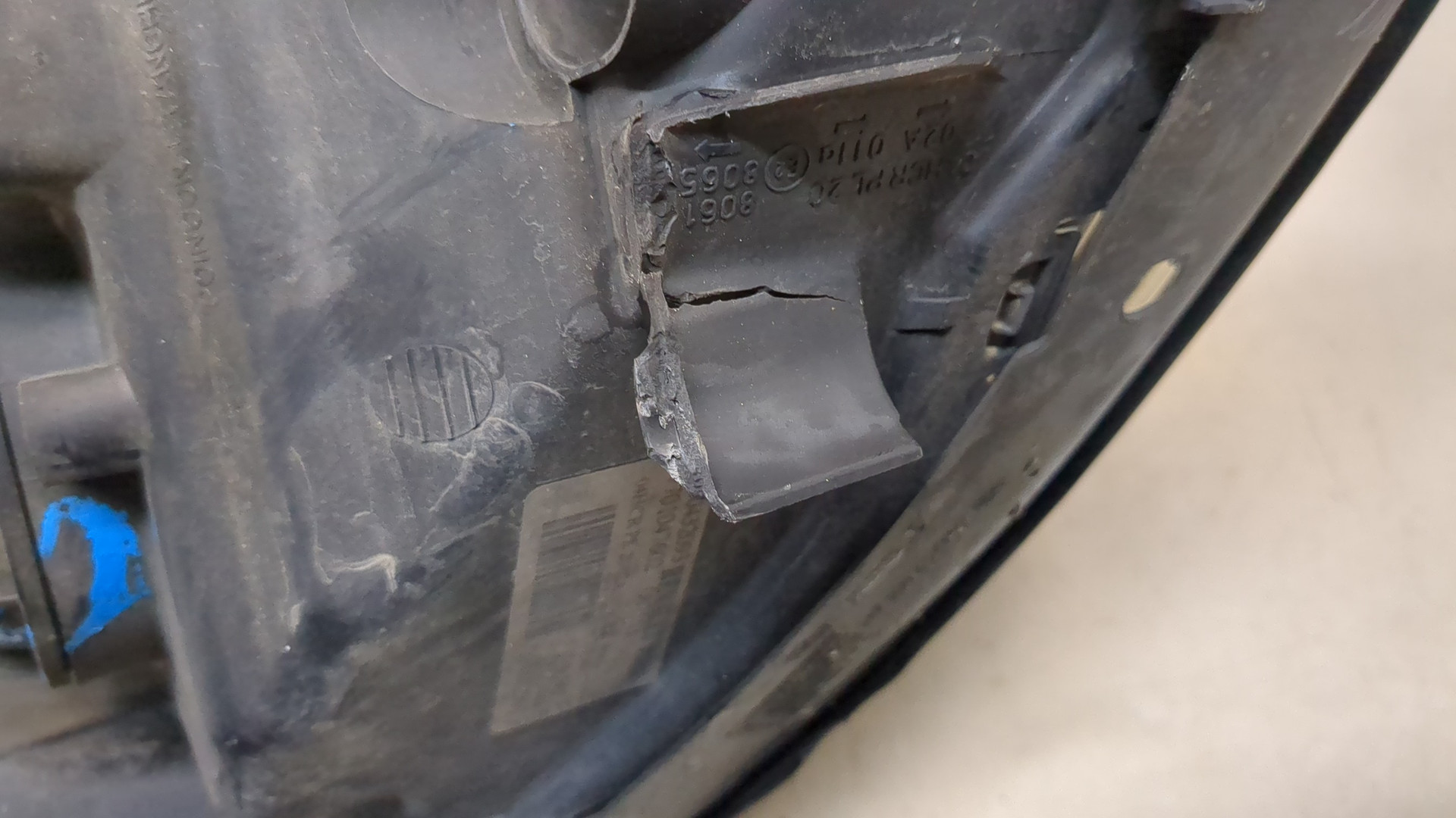 Фара правая