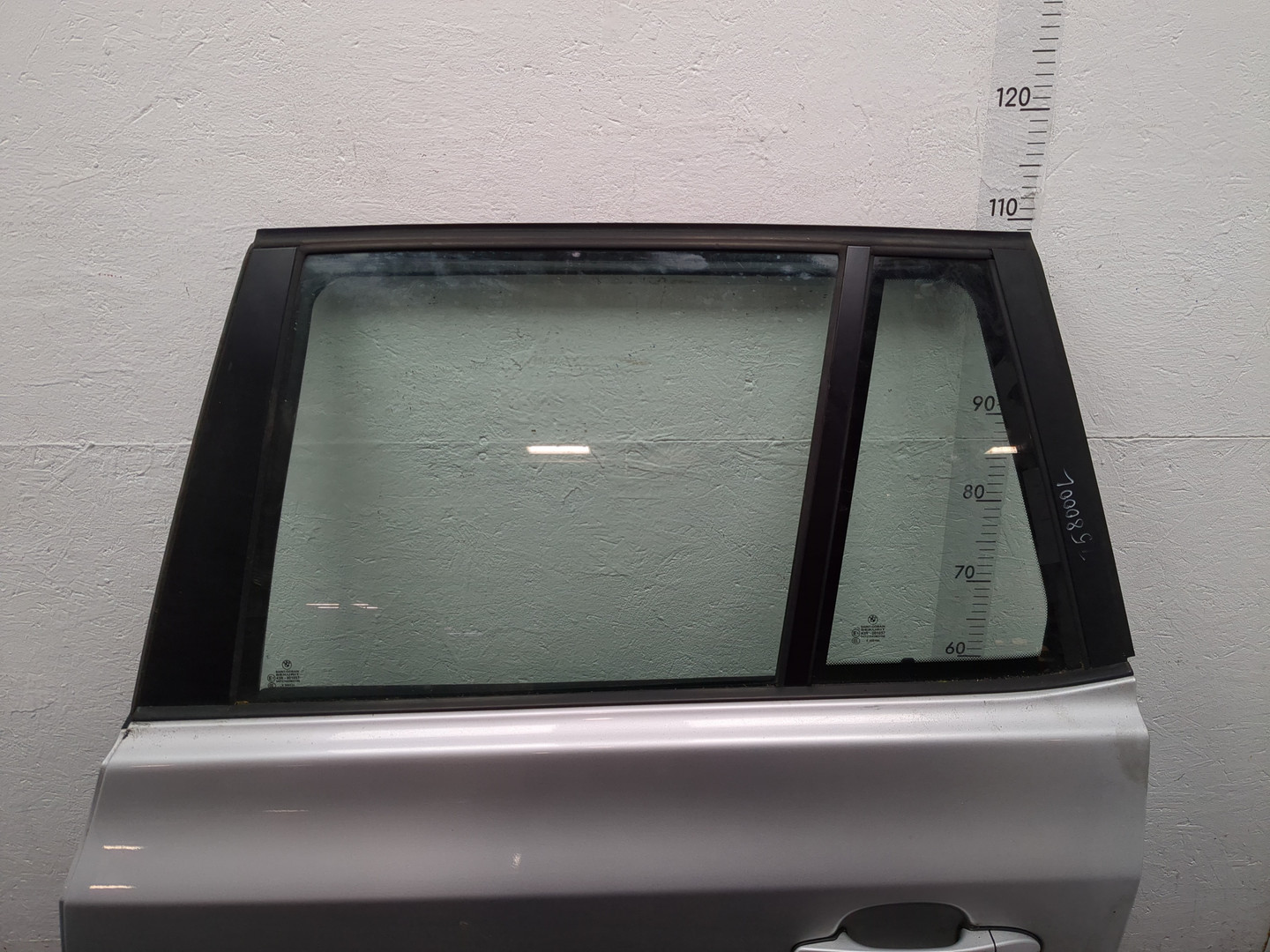 Дверь задняя левая