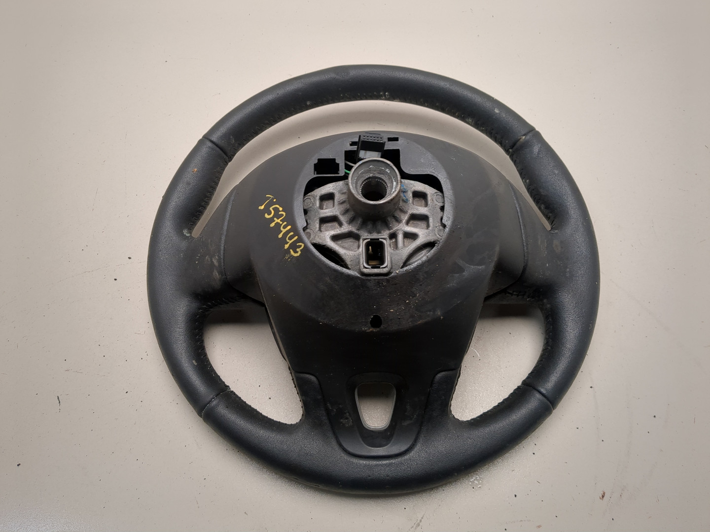 Рулевое колесо (руль)