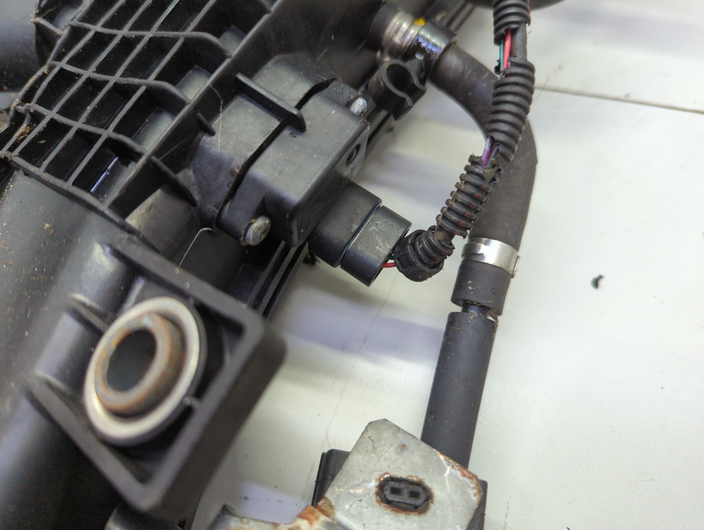 Коллектор впускной