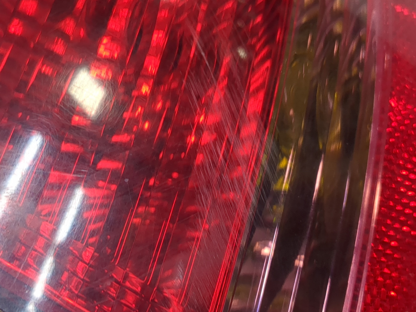 Фонарь задний правый