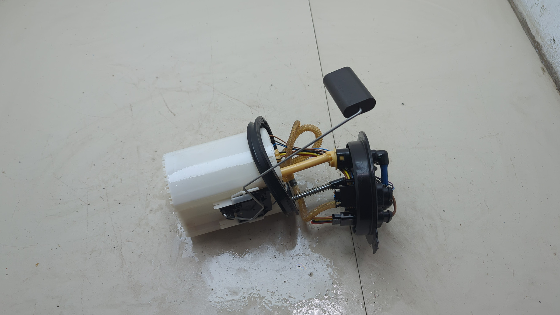 Насос топливный электрический