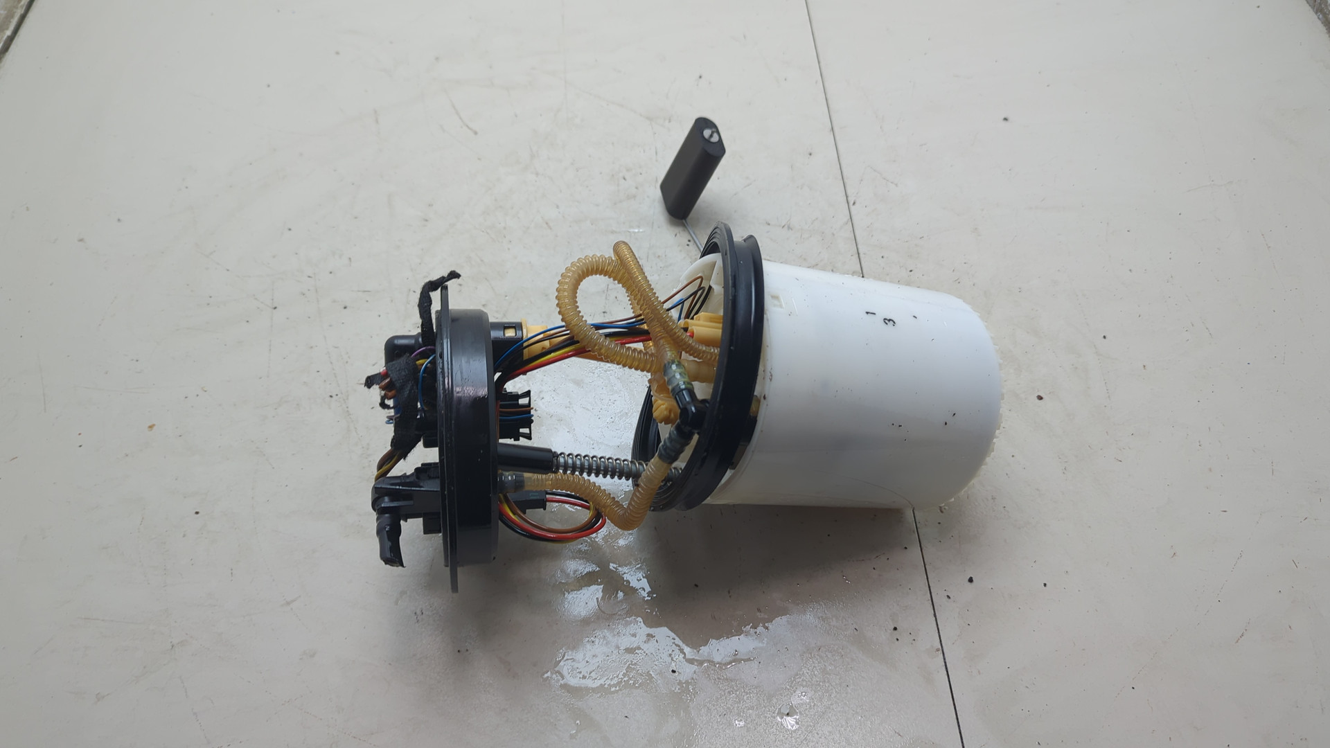 Насос топливный электрический