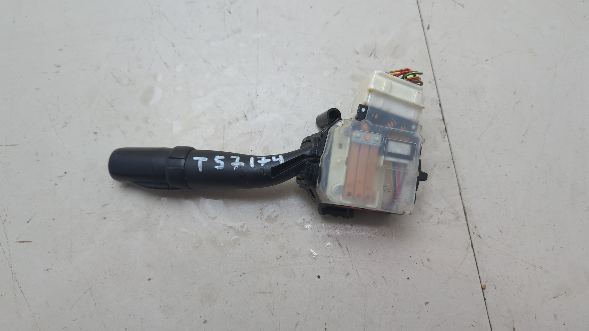 Переключатель поворотов подрулевой