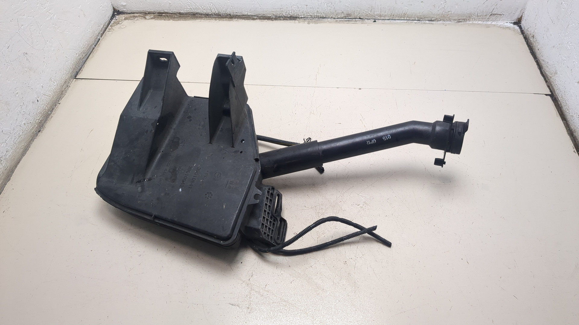 Бачок омывателя лобового стекла