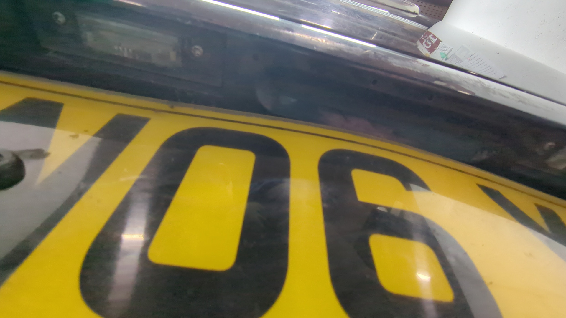 Дверь багажника