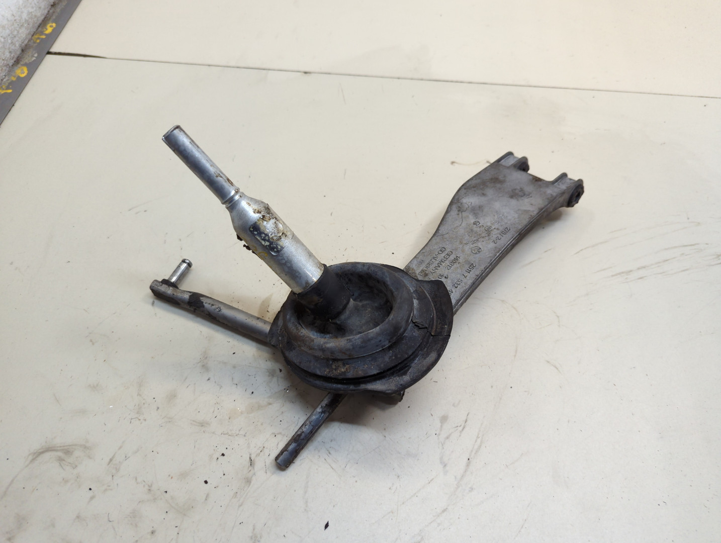 Кулиса МКПП / АКПП