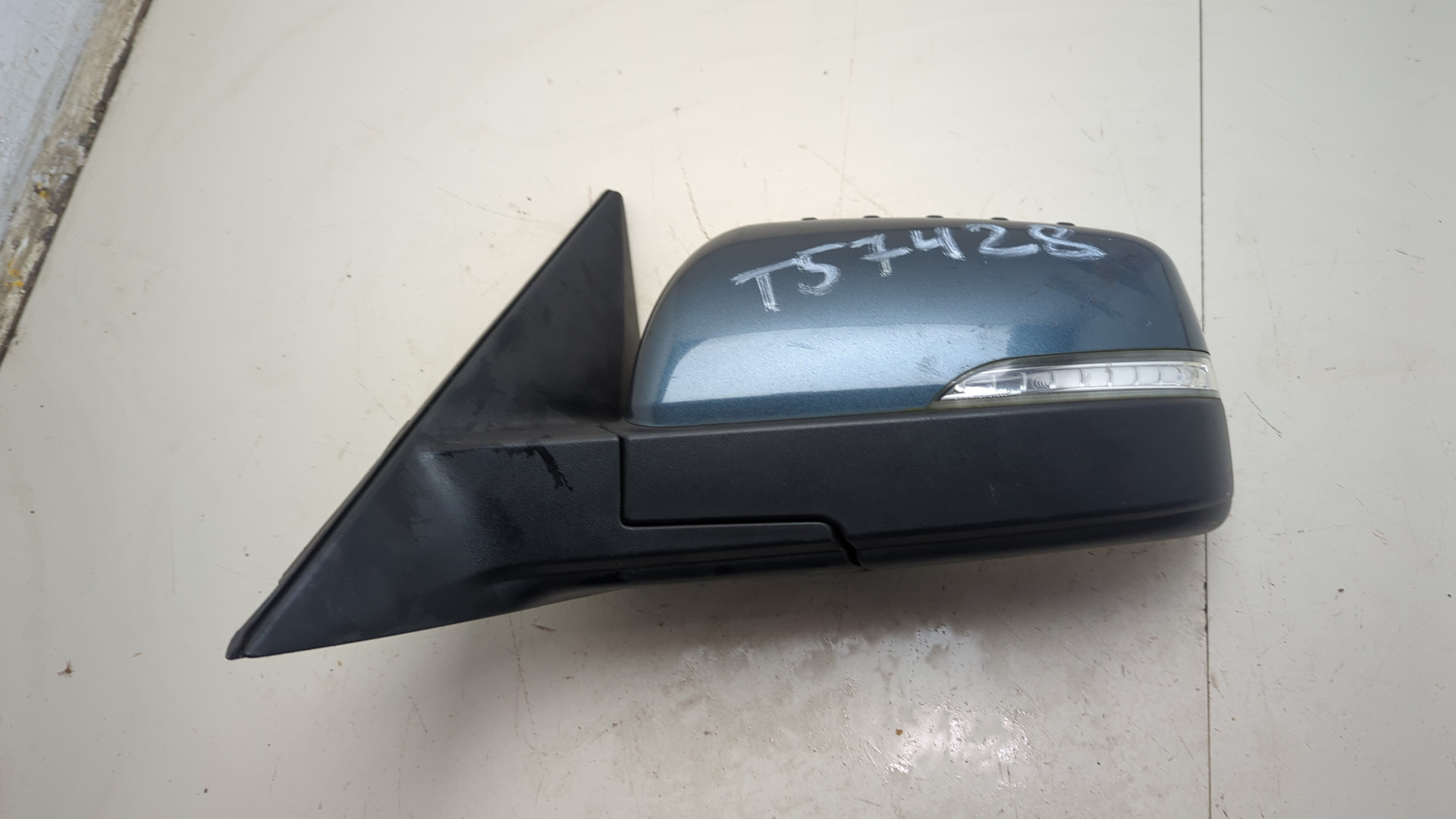 Зеркало левое электрическое