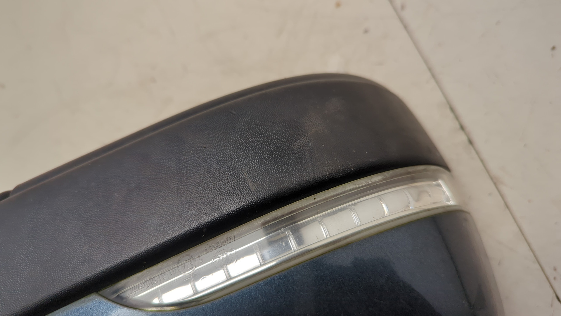 Зеркало правое электрическое