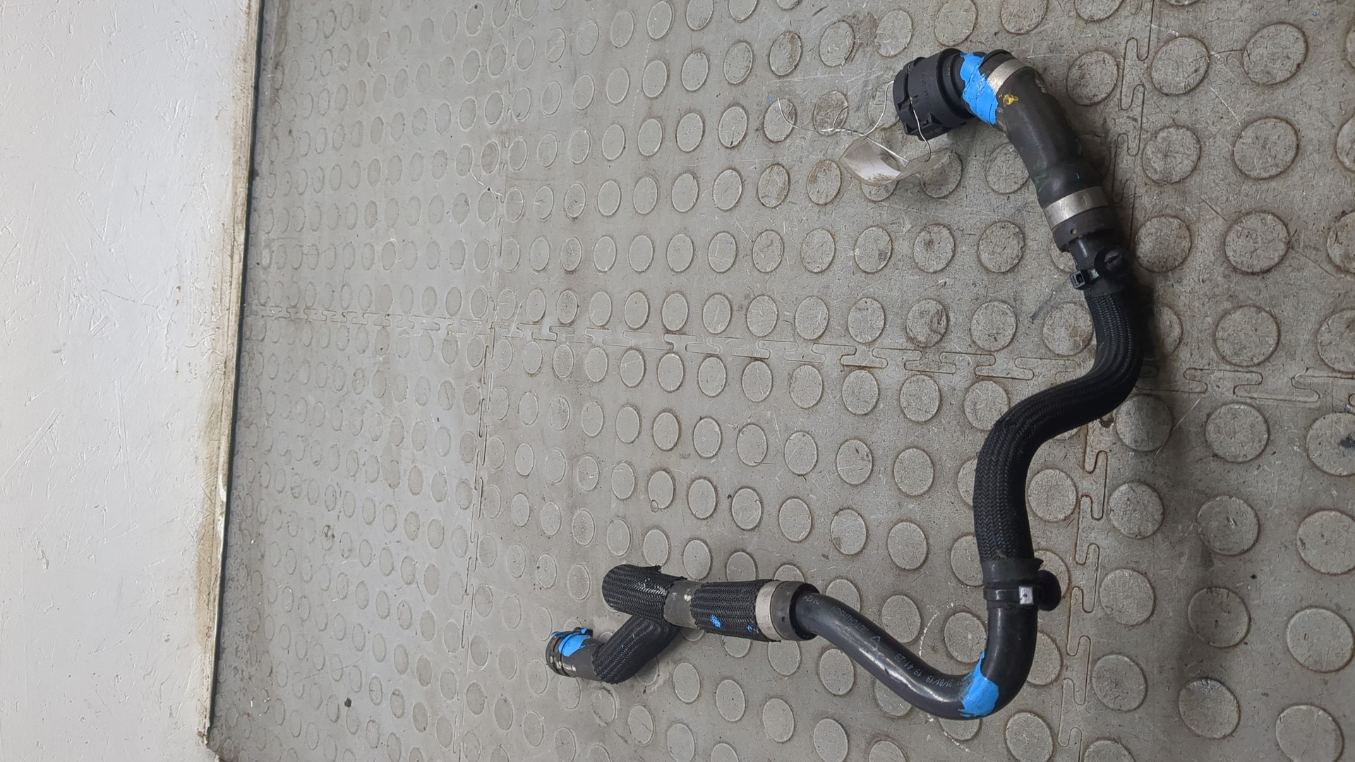 Шланг системы охлаждения