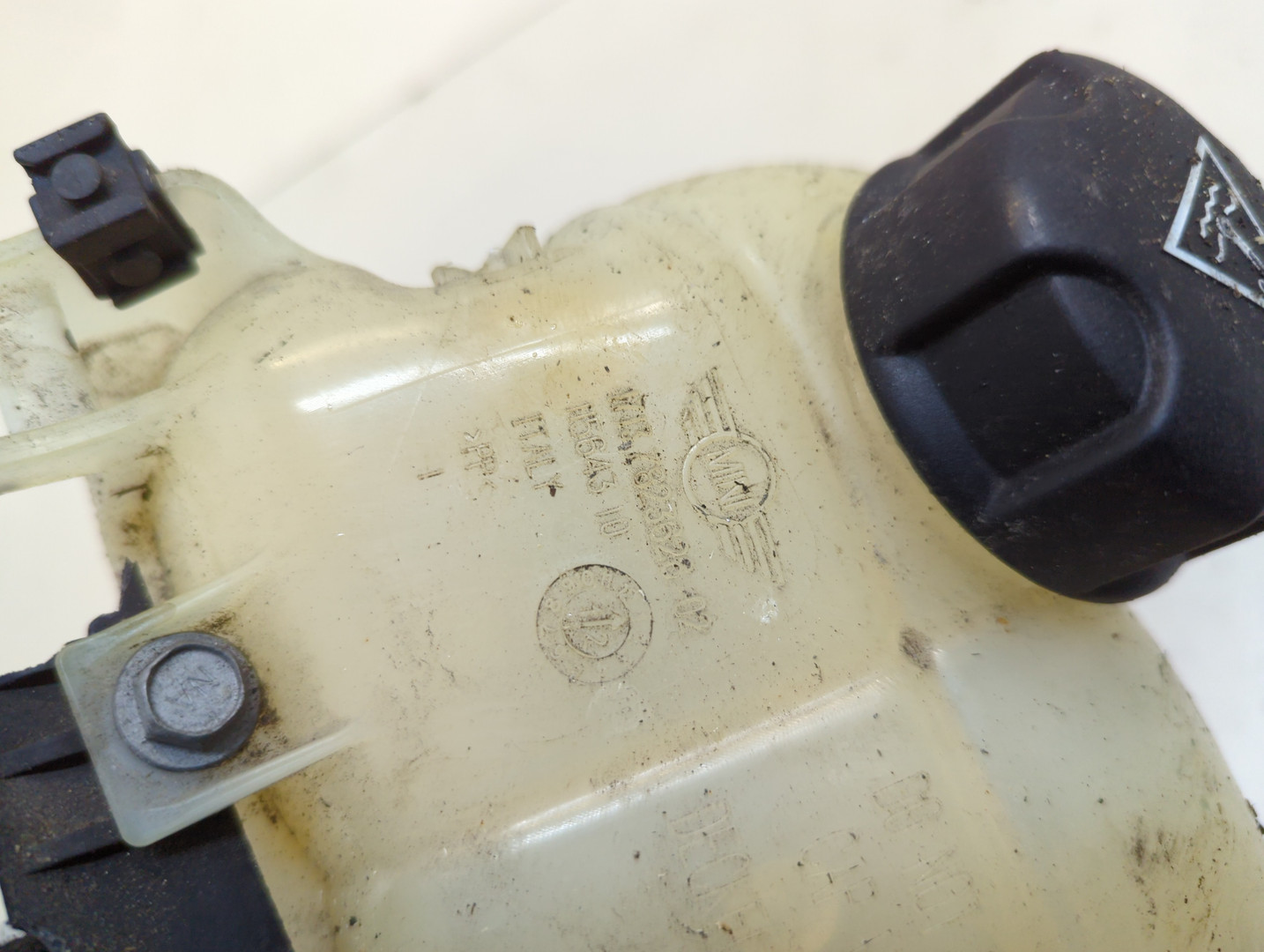 Бачок расширительный