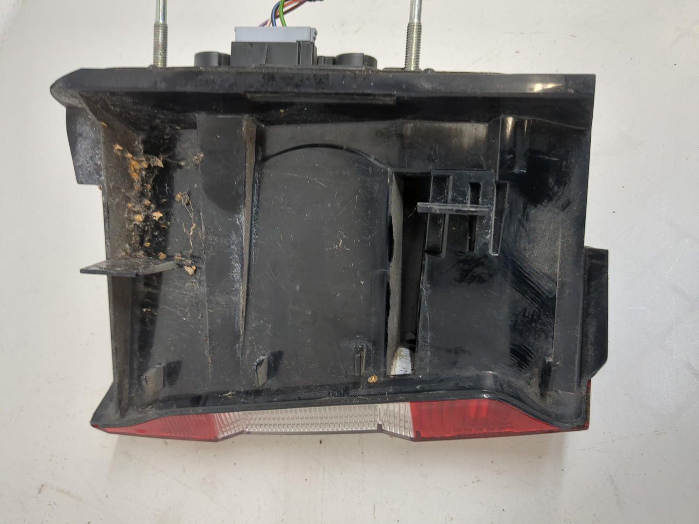 Фонарь задний правый