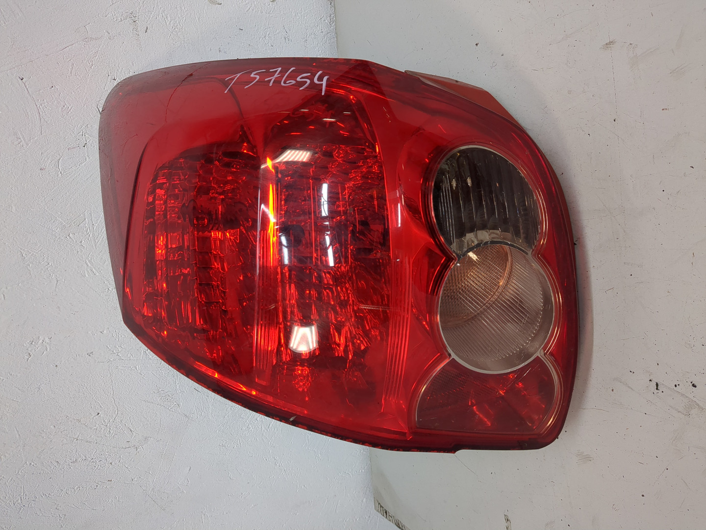 Фонарь задний правый