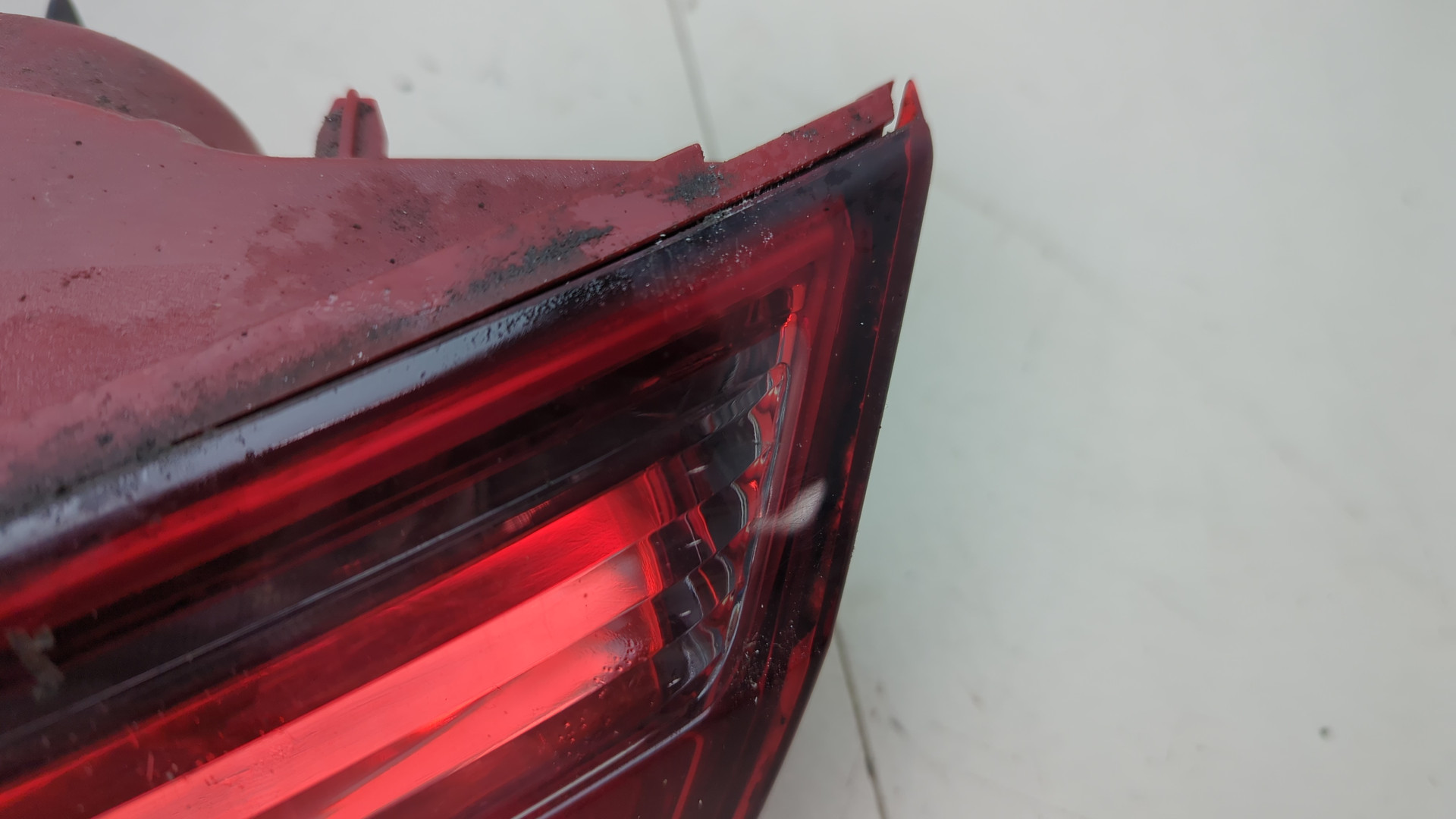 Фонарь задний внутренний правый