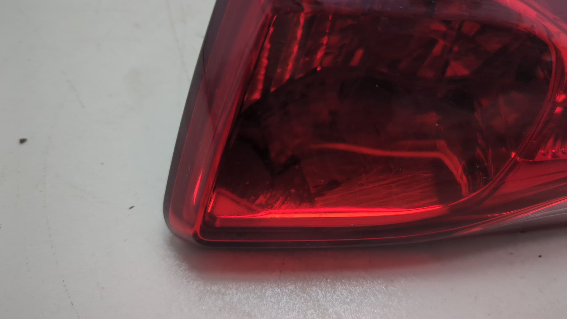 Фонарь задний внутренний правый