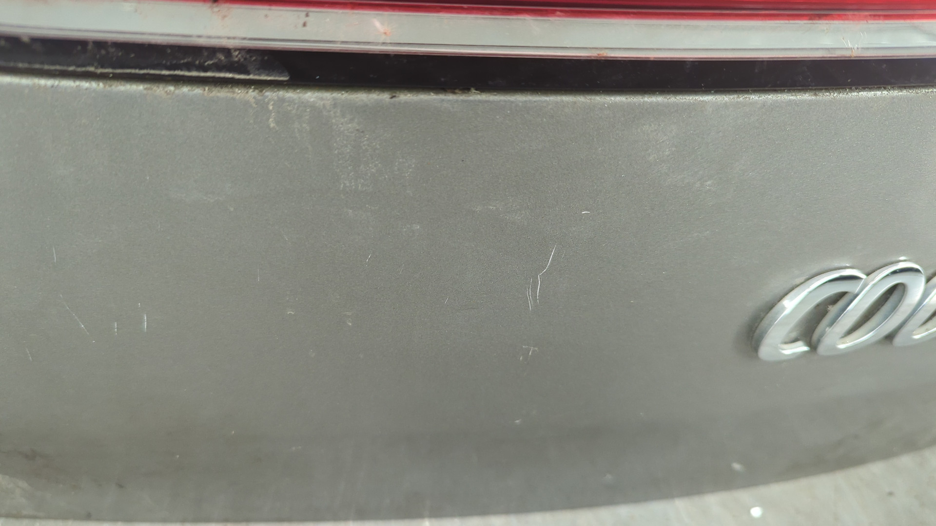 Дверь багажника