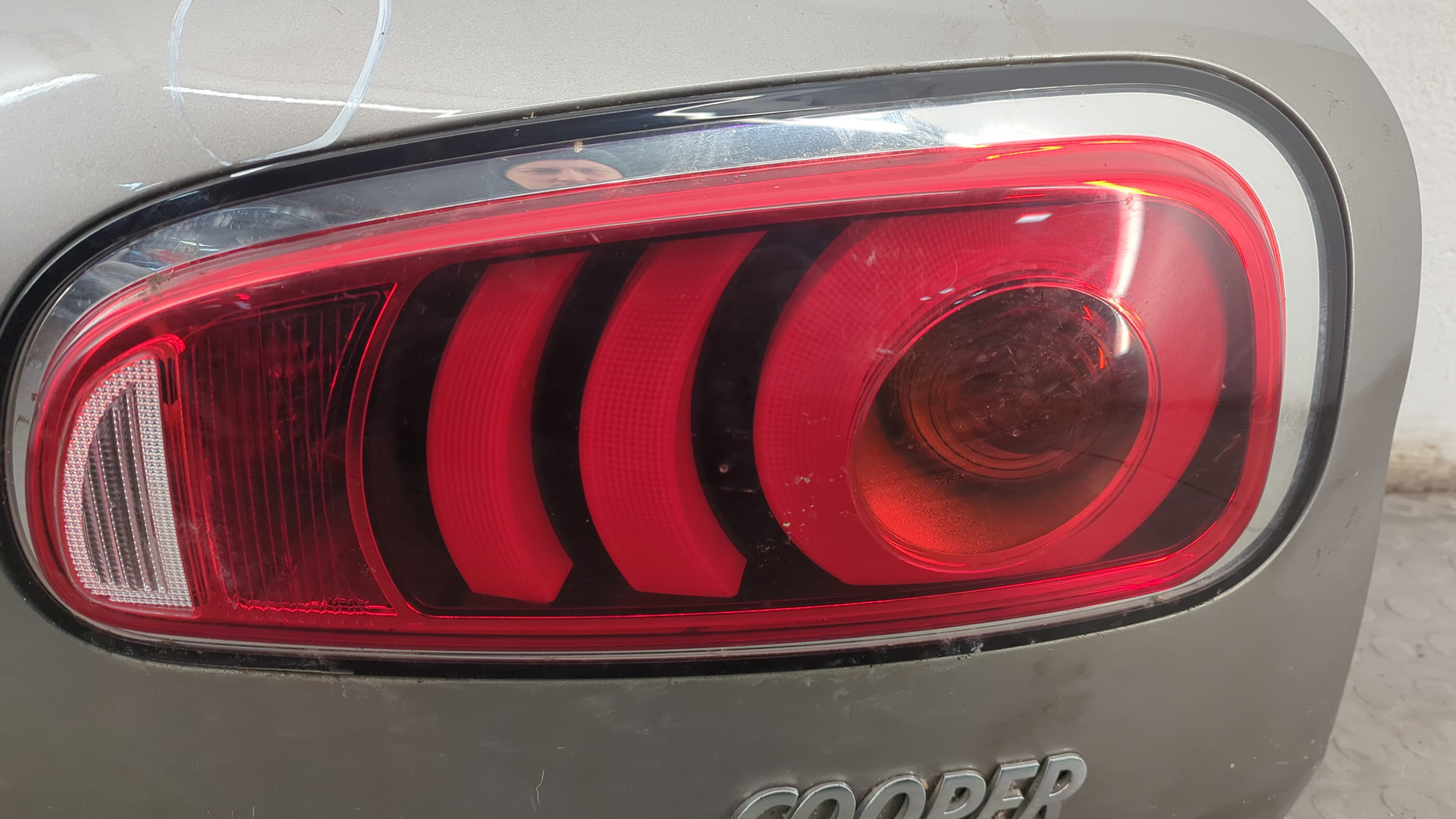 Дверь багажника