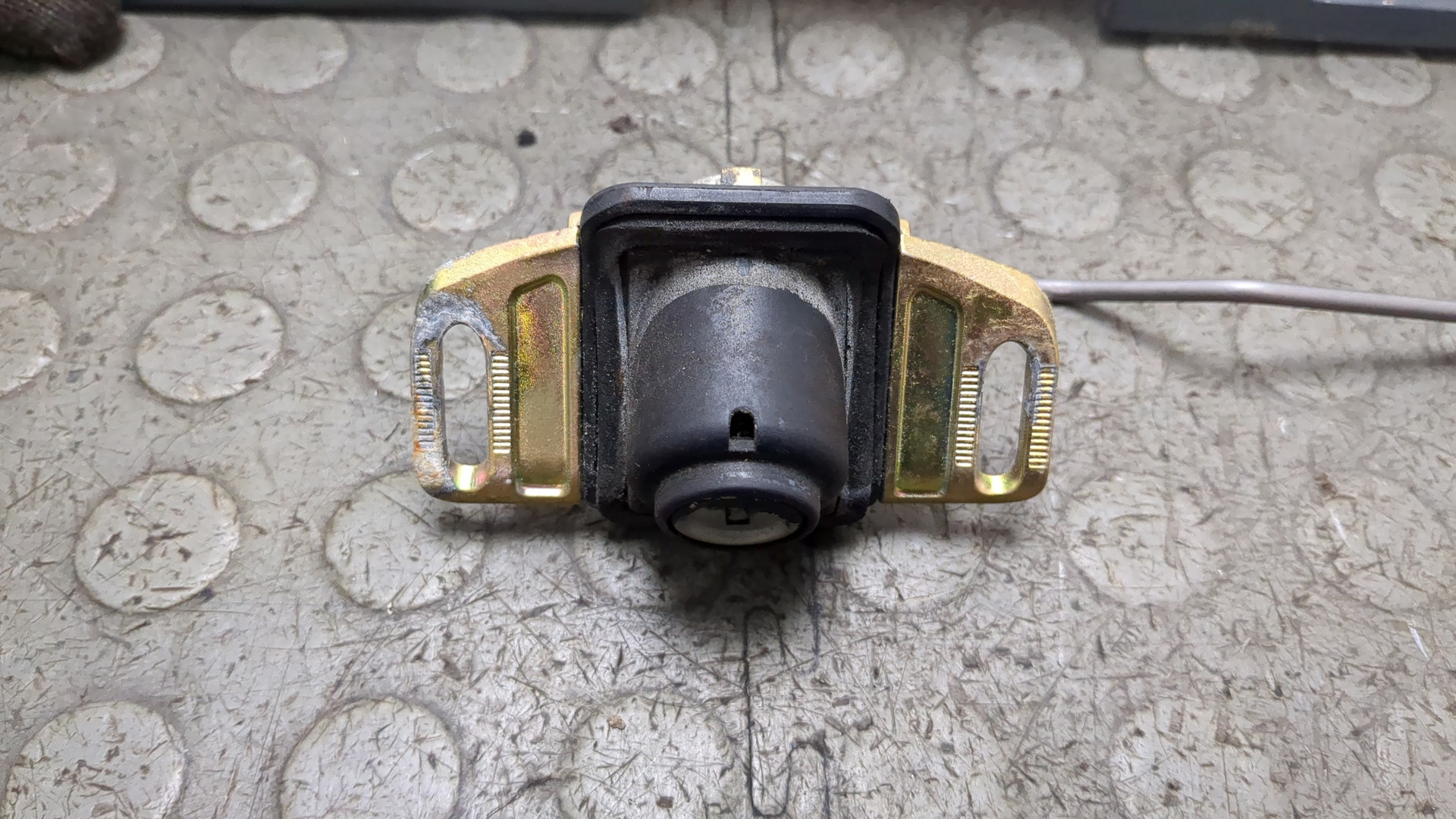 Фонарь подсветки номера