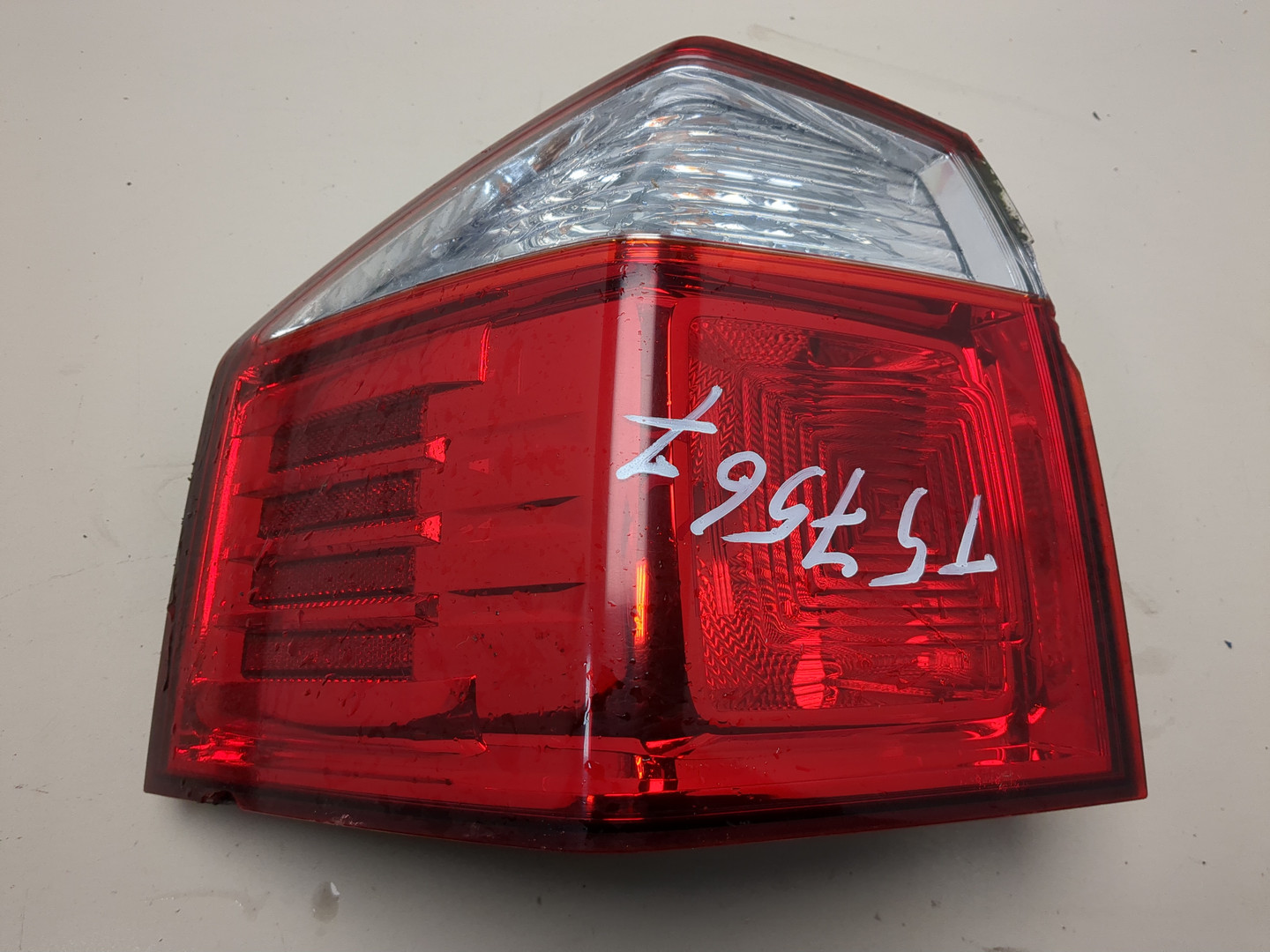 Фонарь задний левый