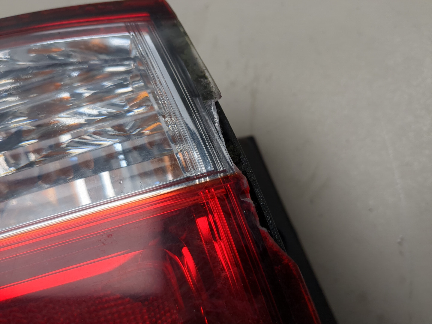 Фонарь задний левый