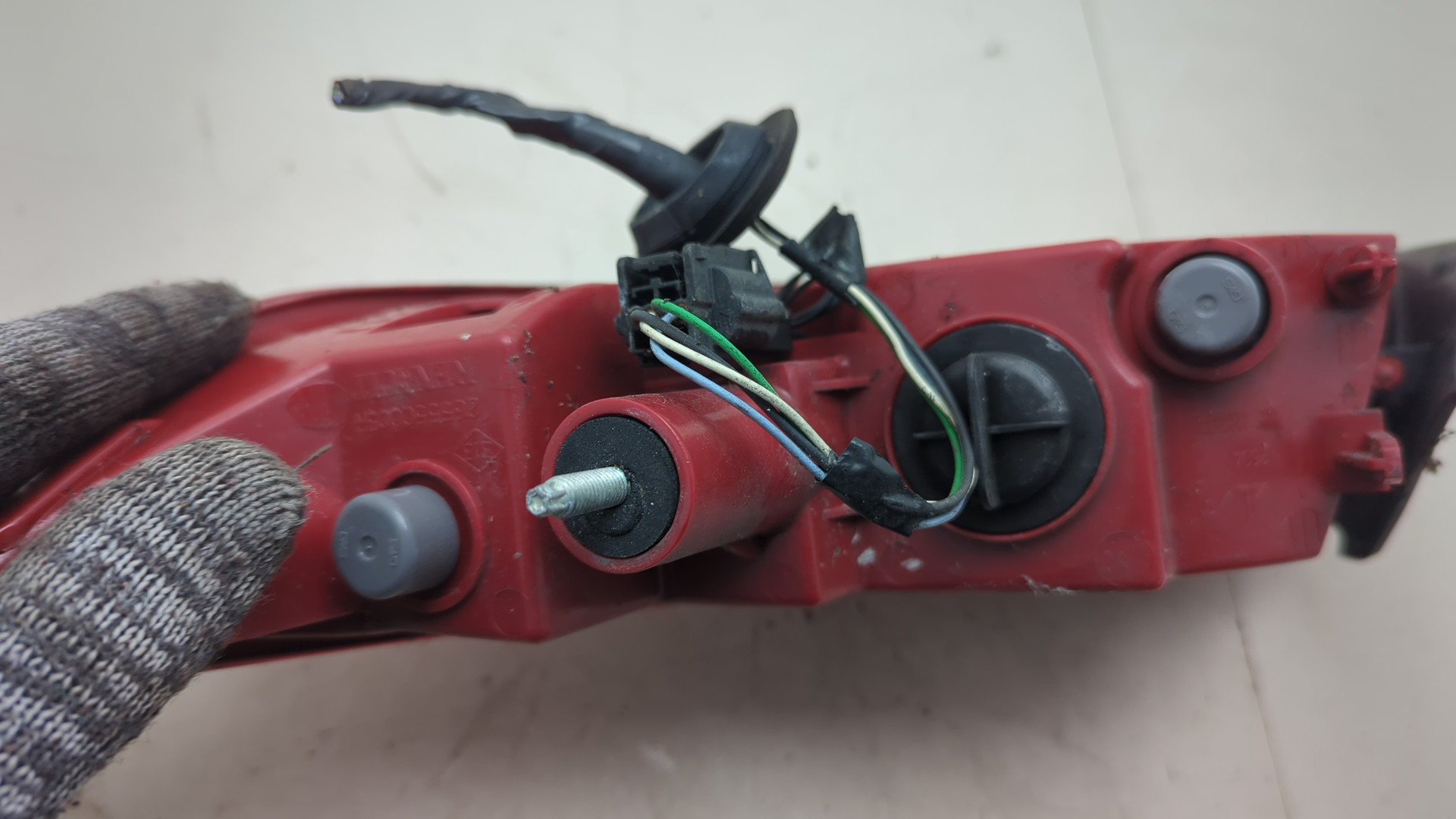 Фонарь задний левый