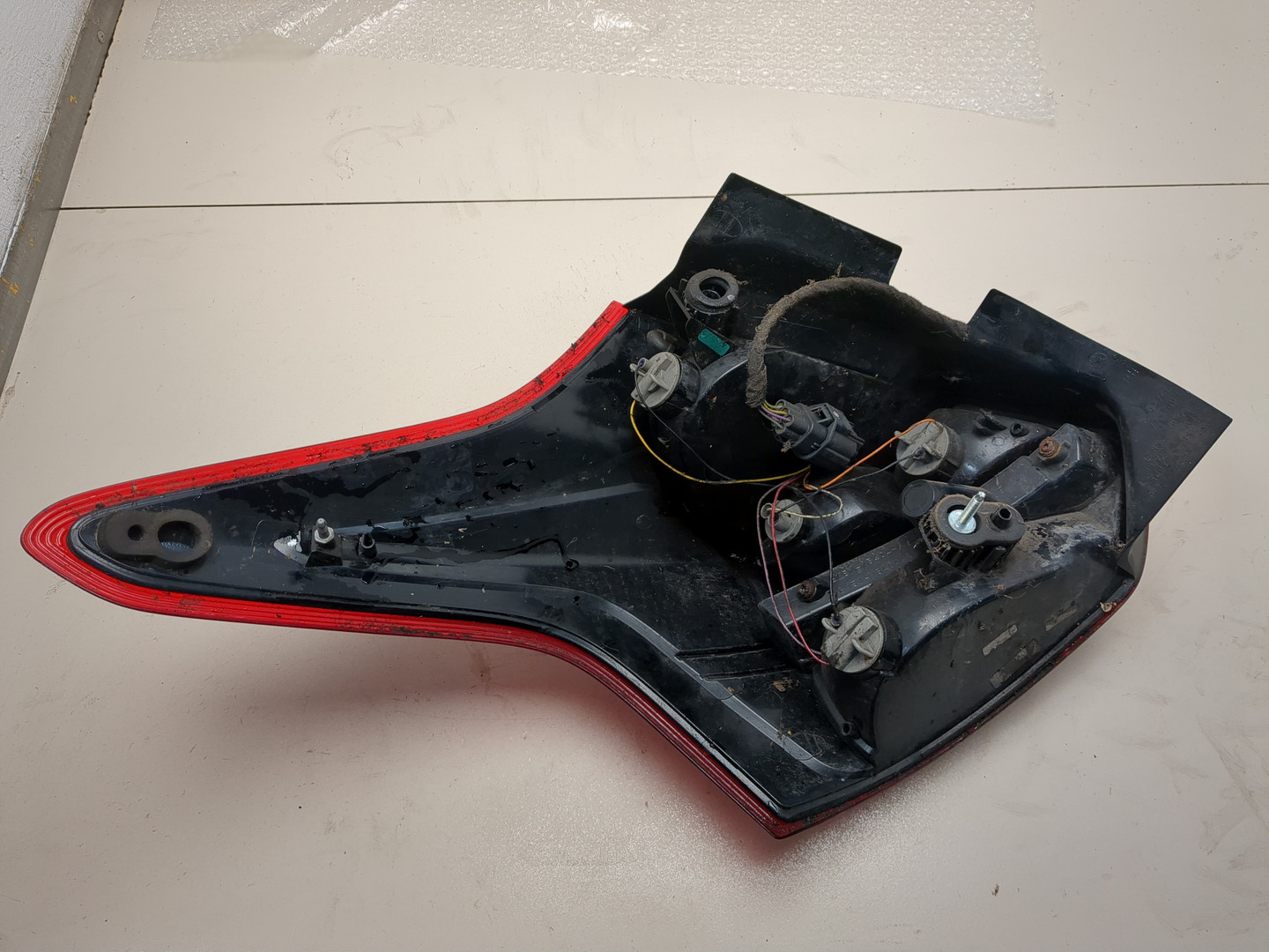 Фонарь задний правый