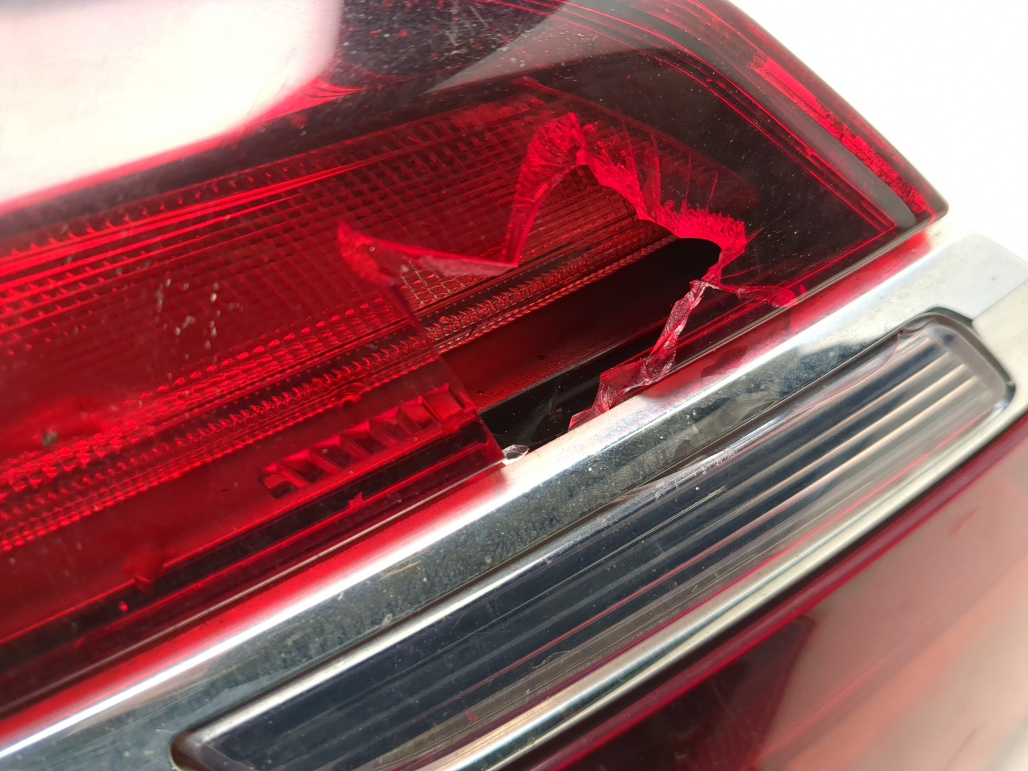 Фонарь задний левый