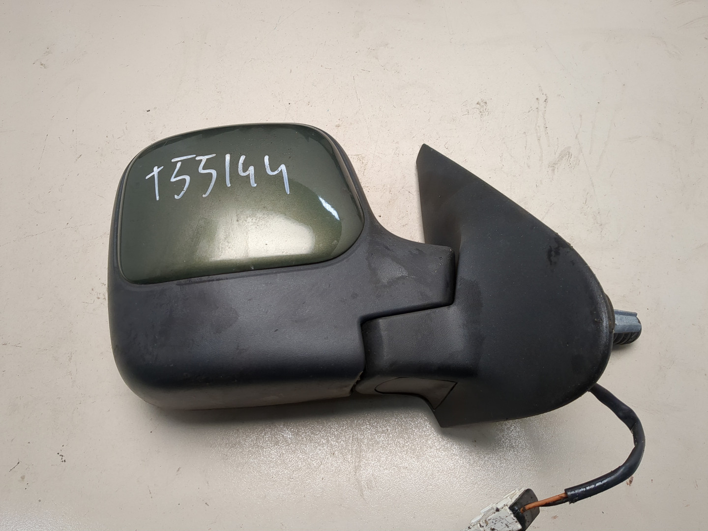 Зеркало правое электрическое