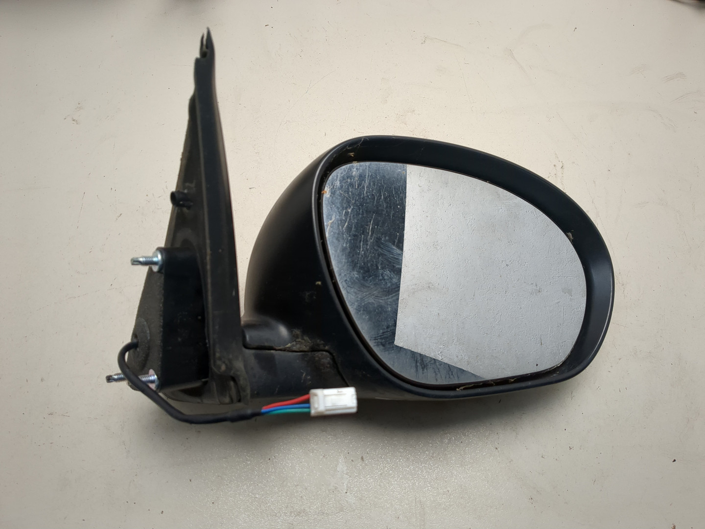 Зеркало правое электрическое