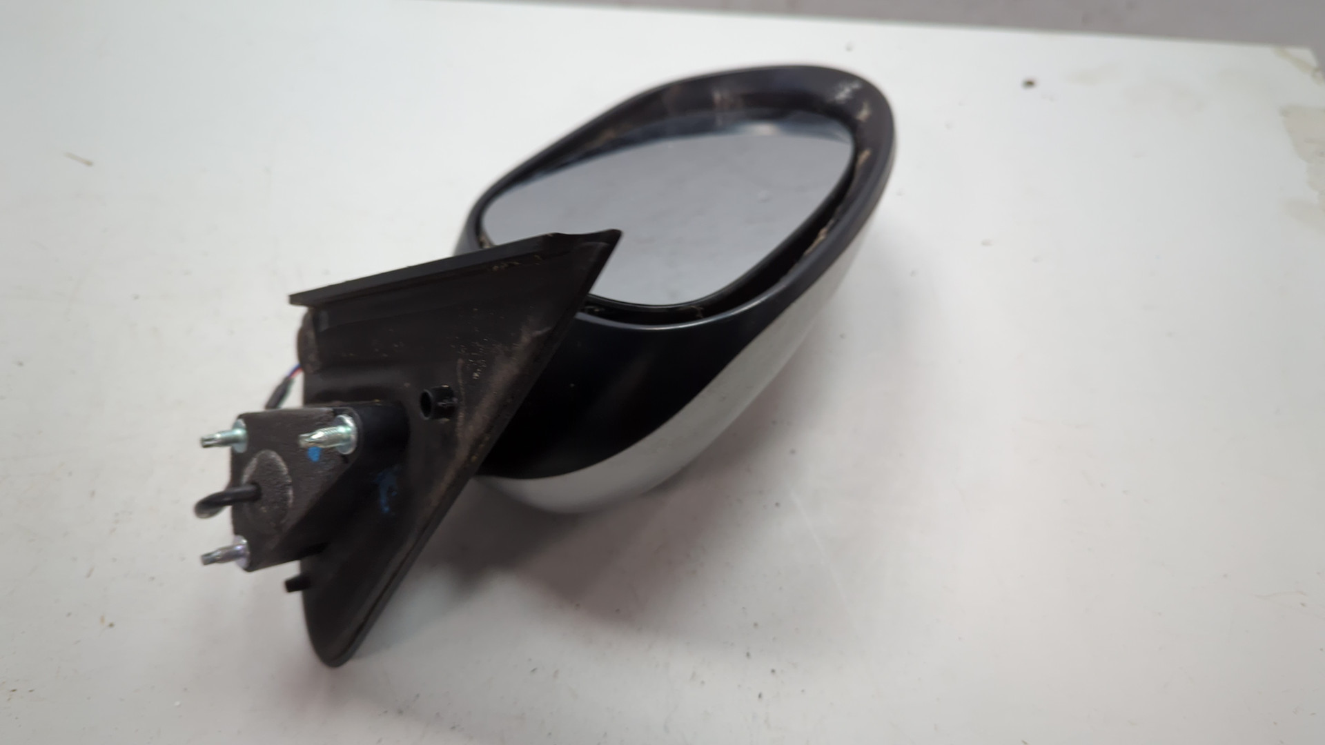 Зеркало левое электрическое