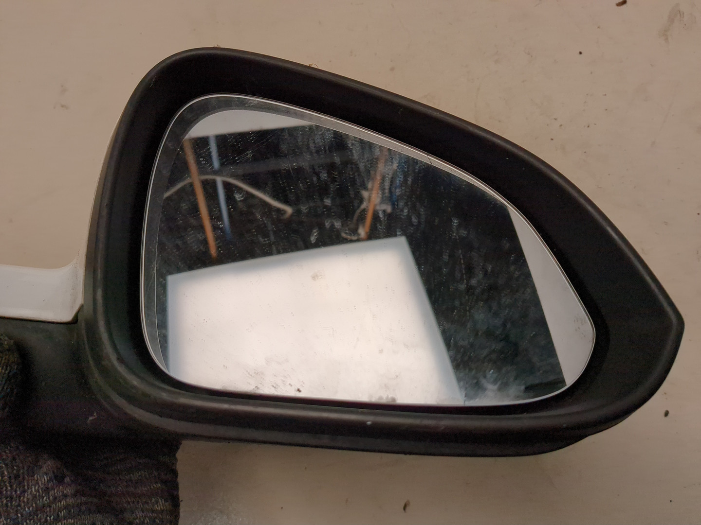 Зеркало правое электрическое