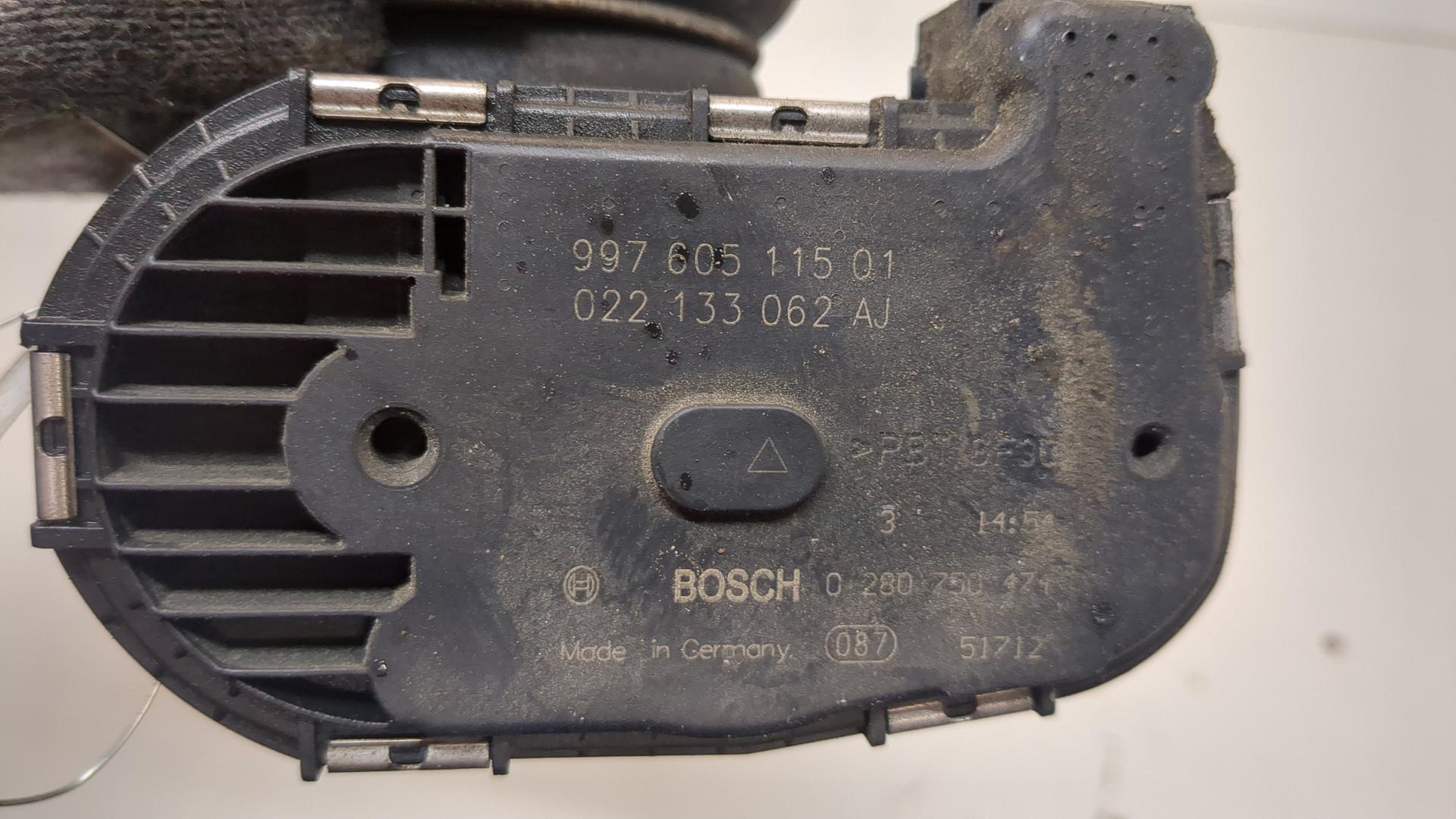 Заслонка дроссельная электрическая