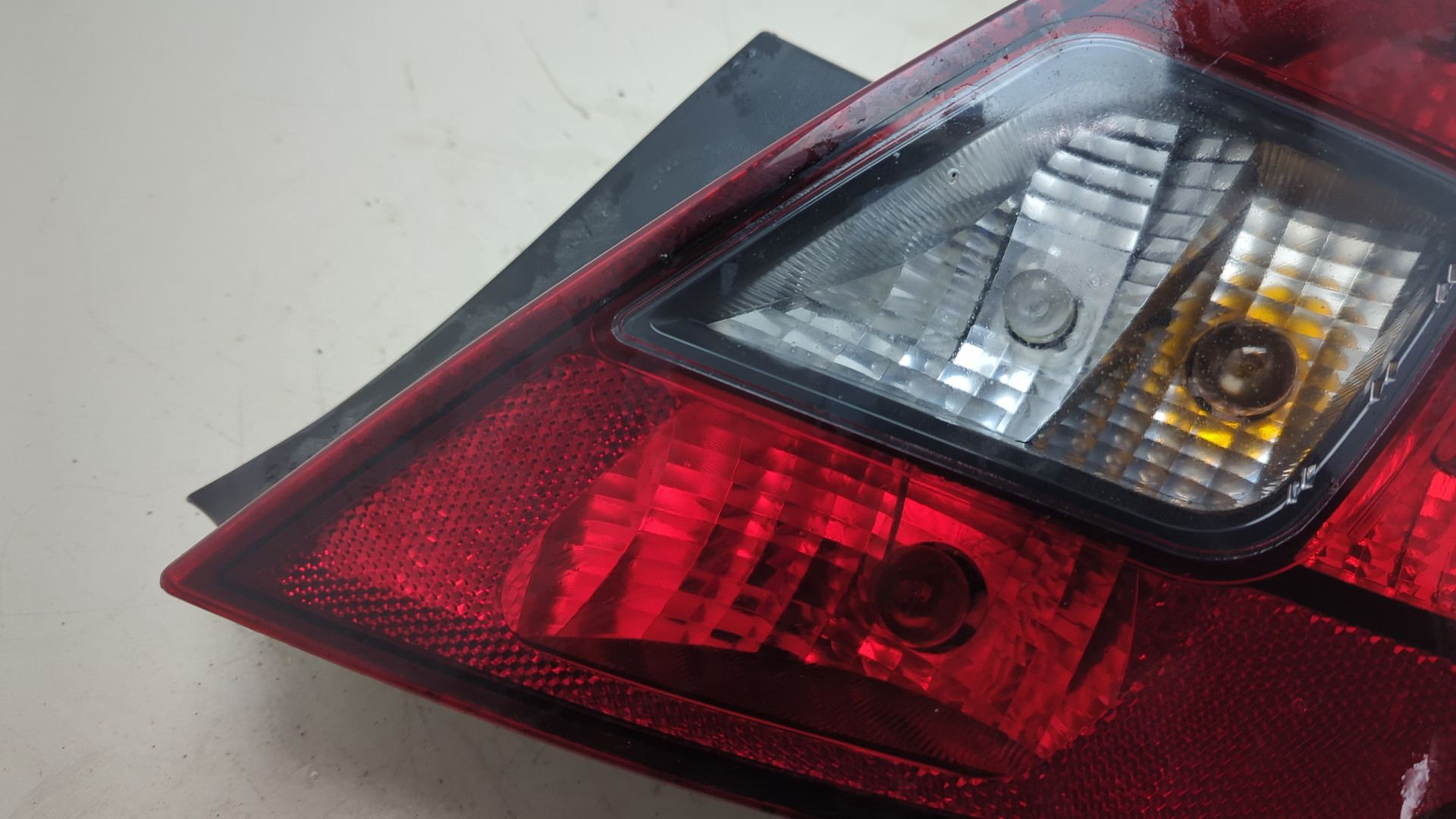 Фонарь задний правый