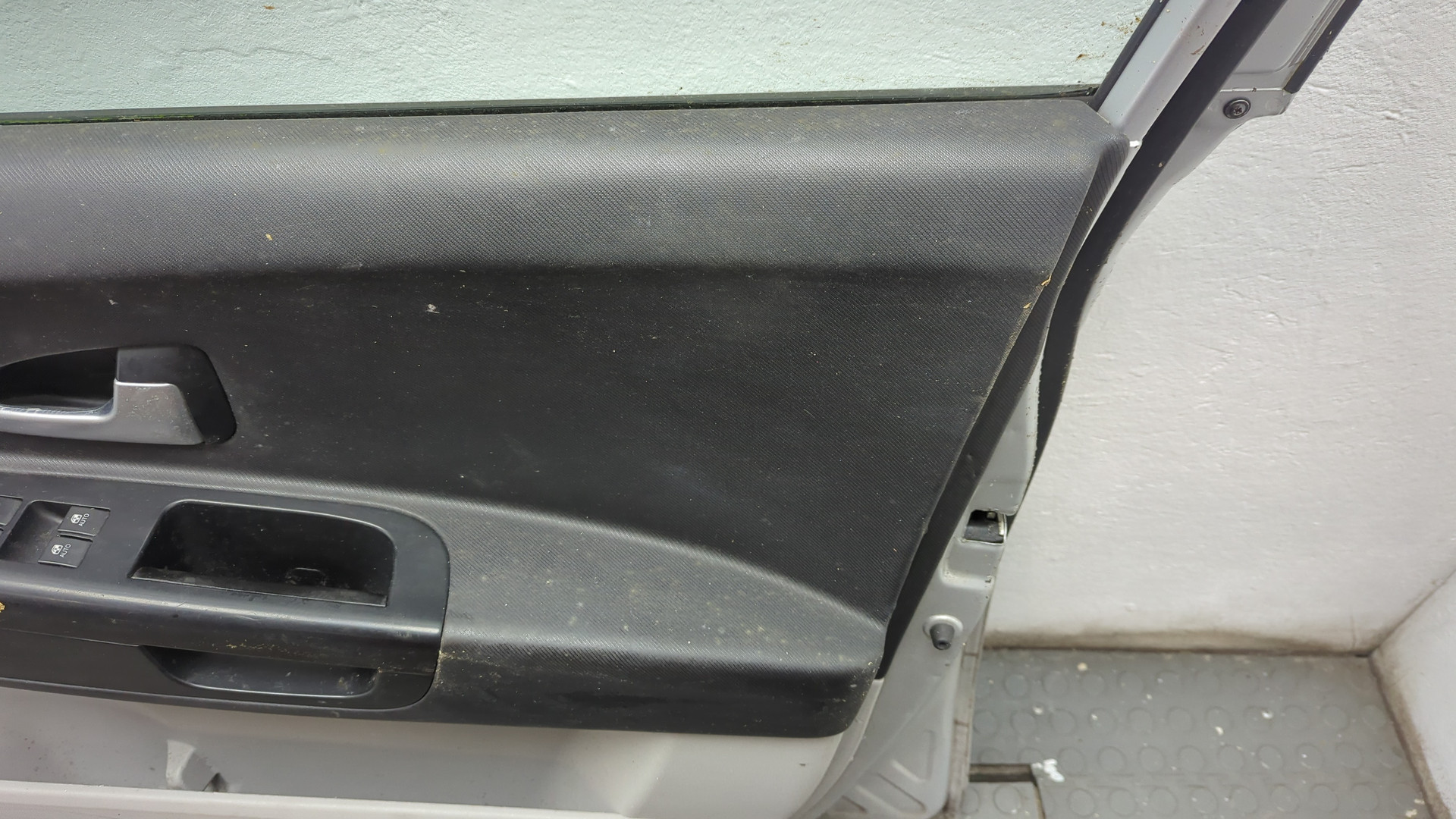 Дверь передняя правая