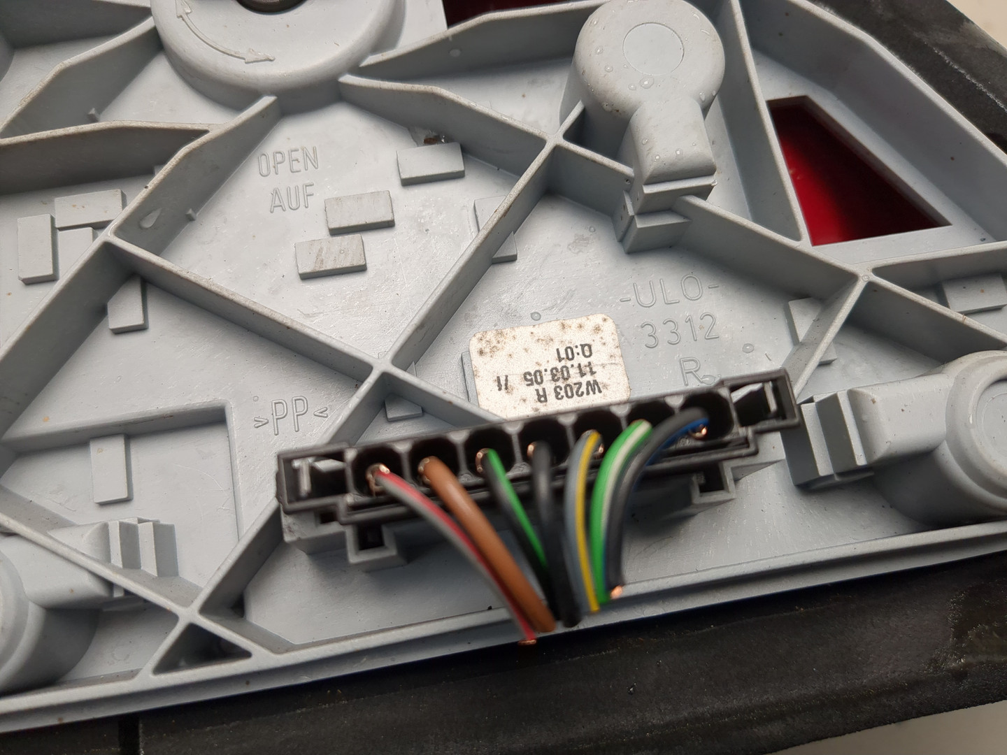 Фонарь задний правый