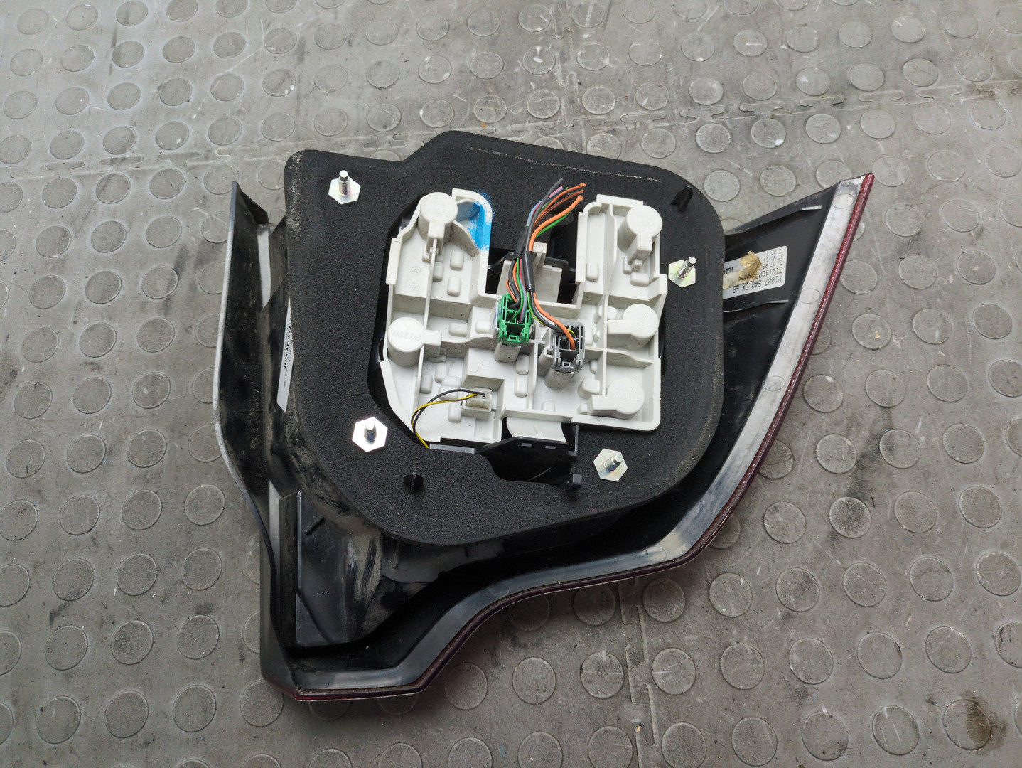 Фонарь задний правый