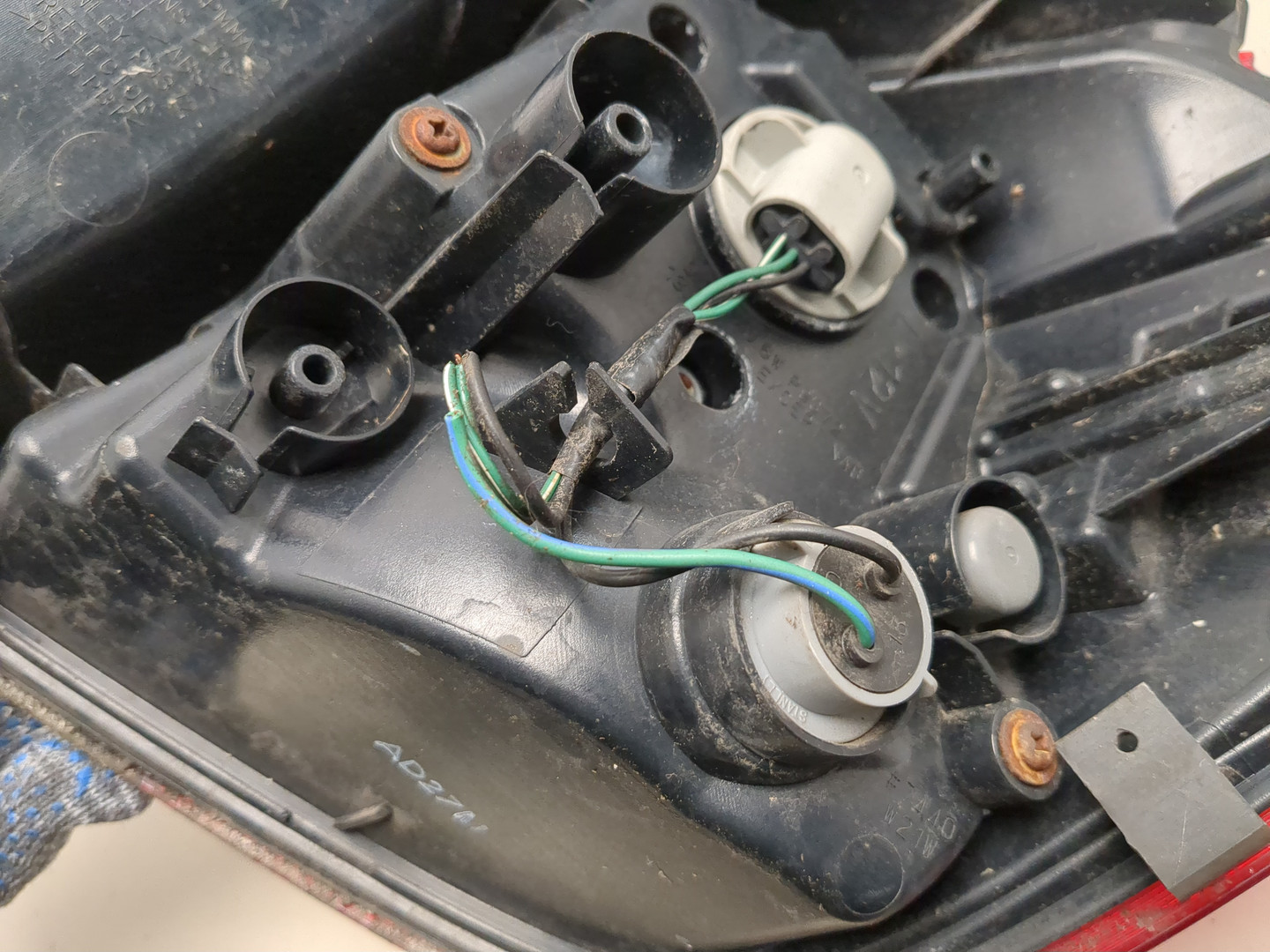 Фонарь задний левый