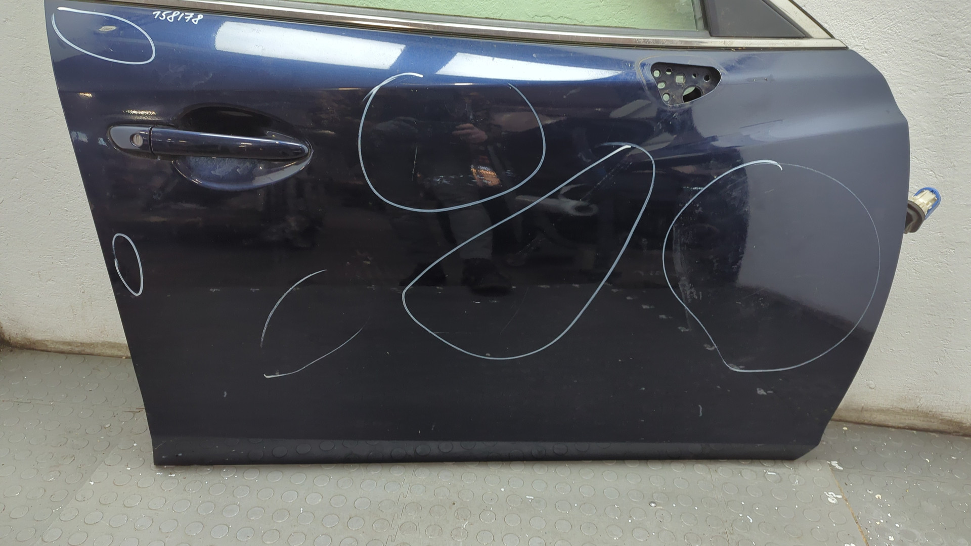 Дверь передняя правая