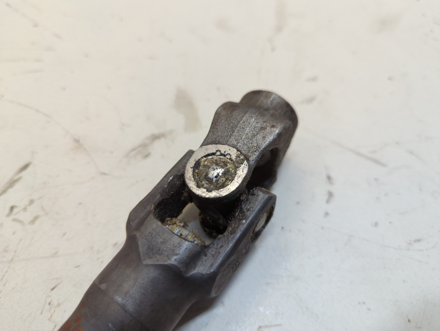 Кардан рулевой