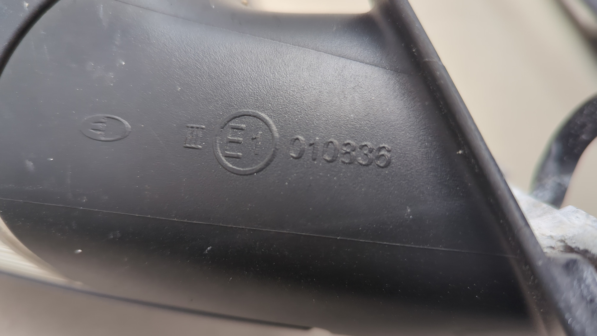 Зеркало левое электрическое