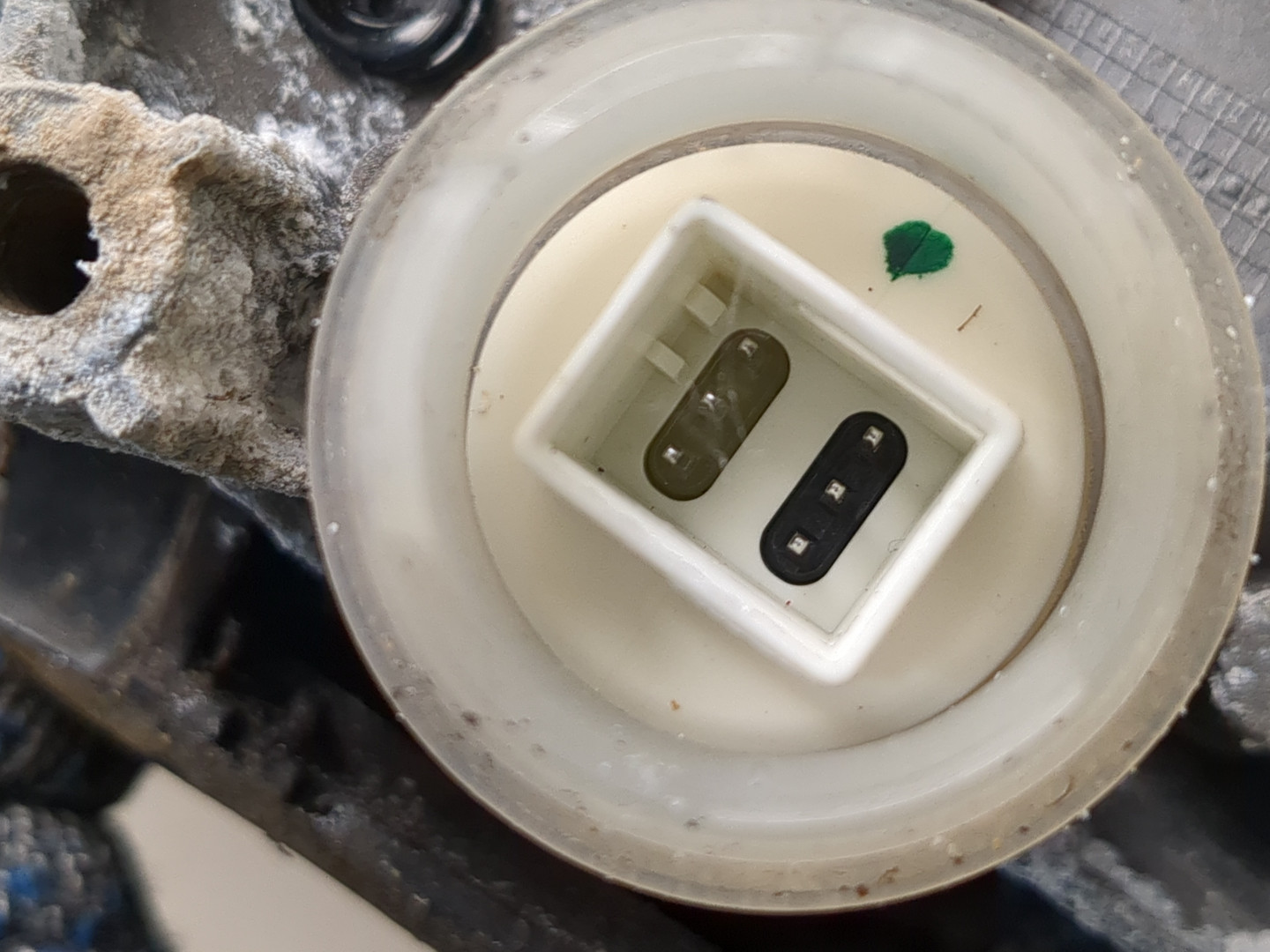 Зеркало левое электрическое