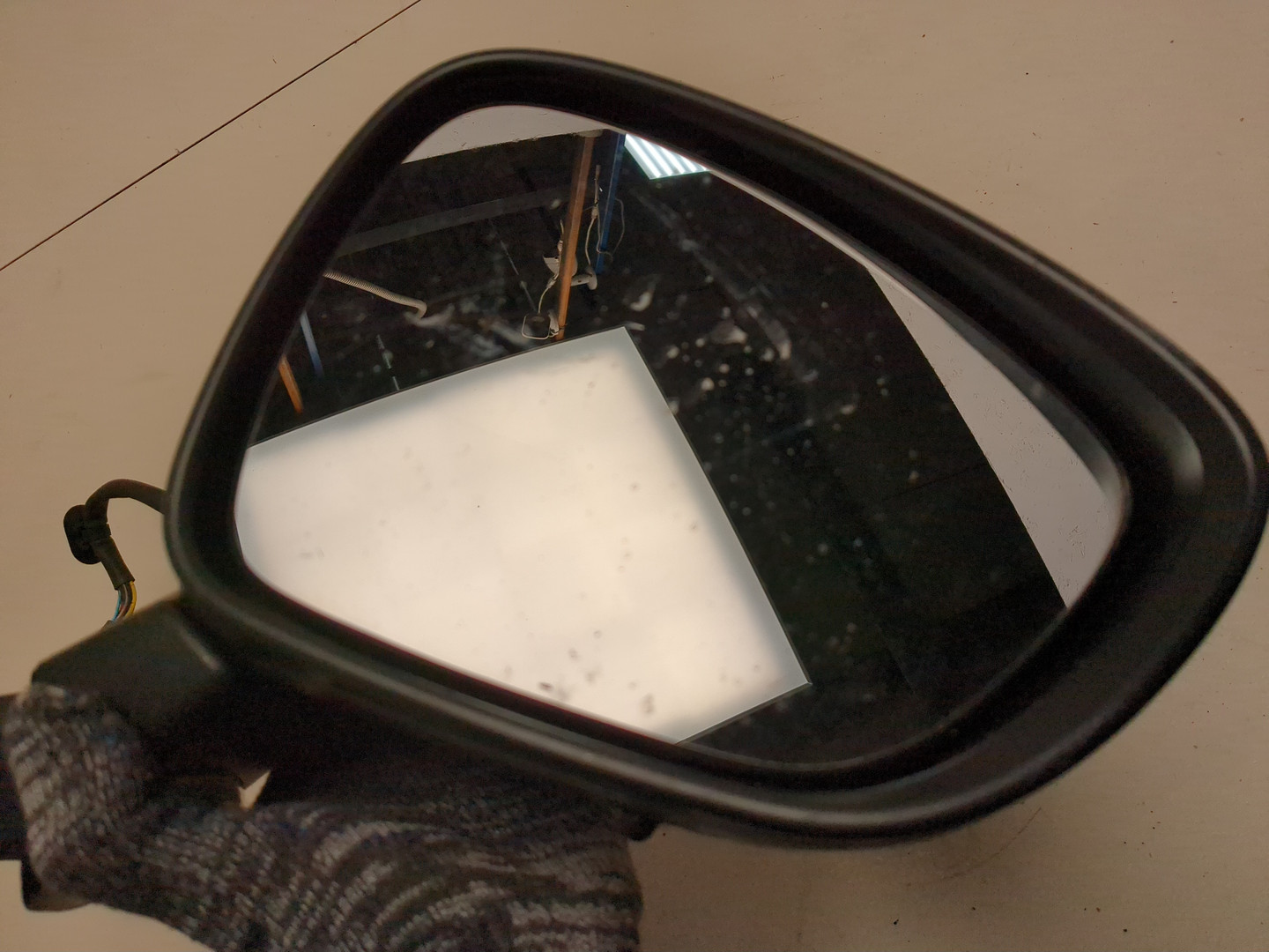 Зеркало правое электрическое