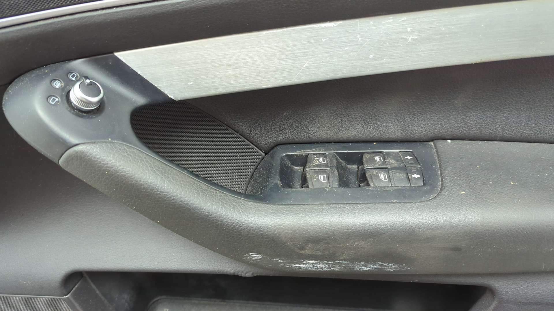 Дверь передняя правая