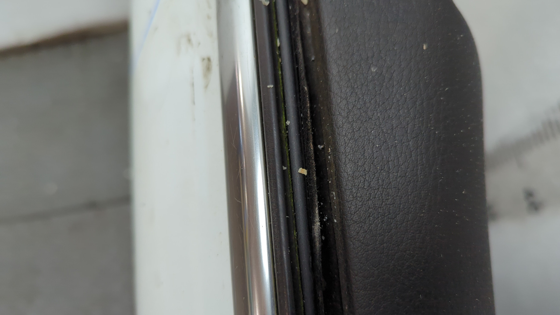 Дверь передняя правая