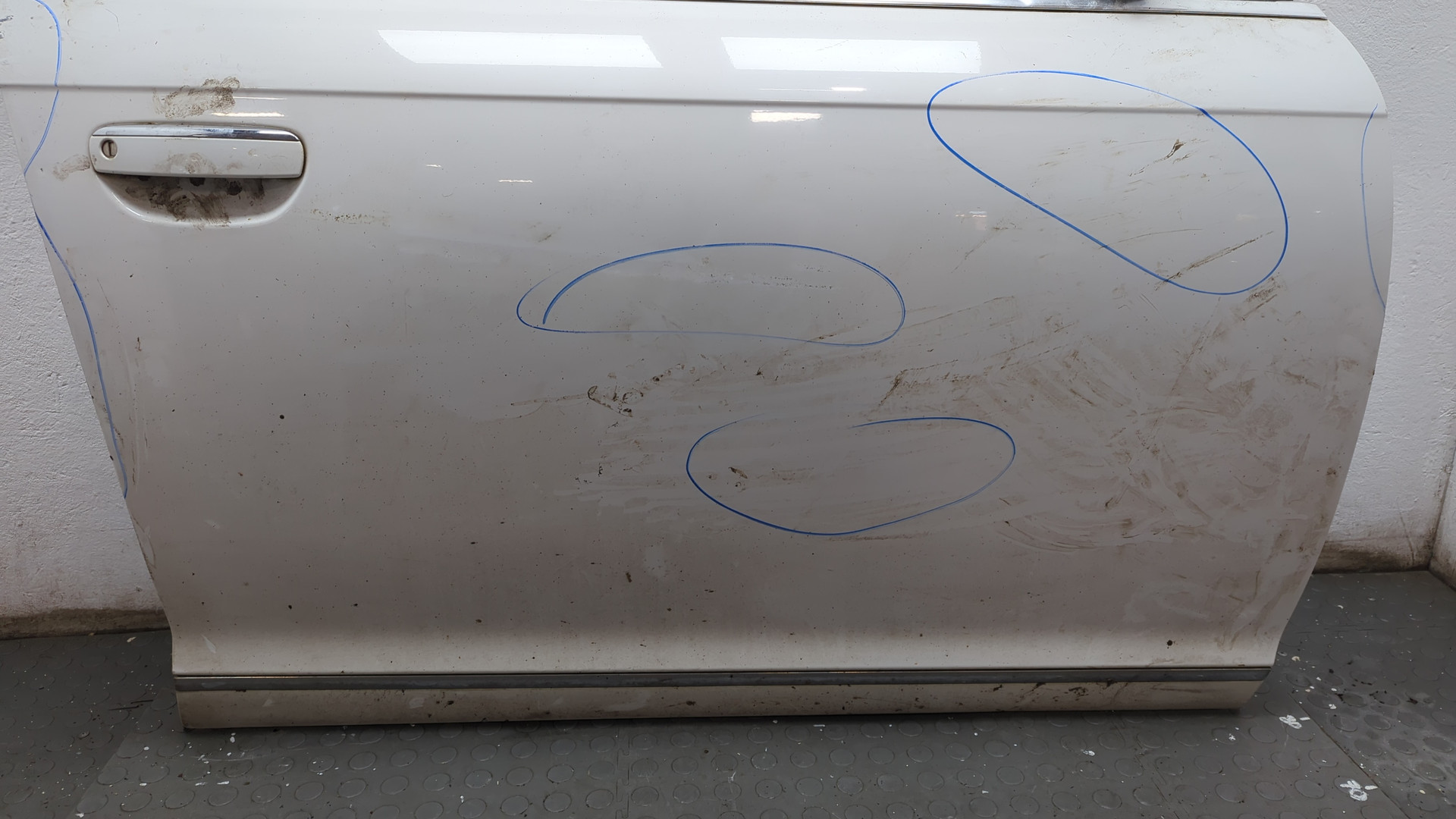 Дверь передняя правая