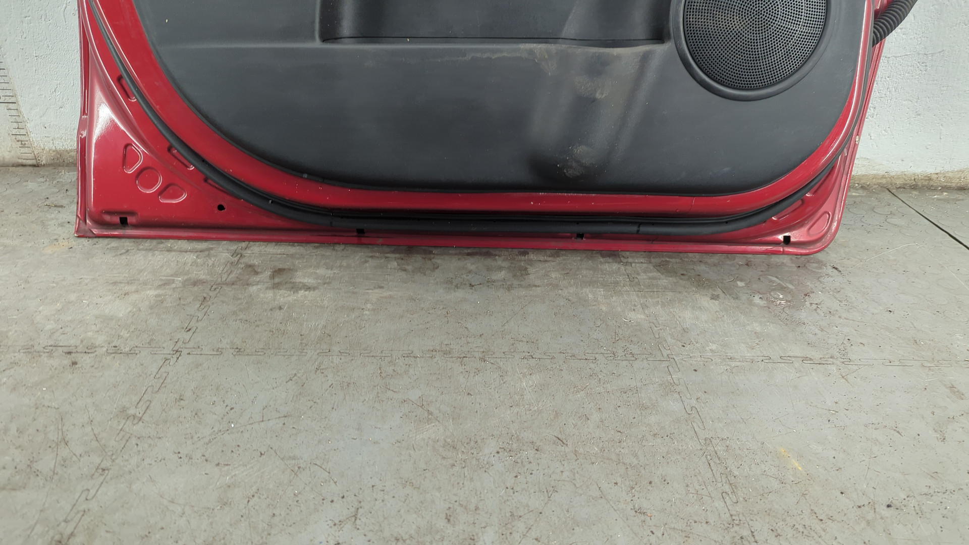 Дверь передняя левая