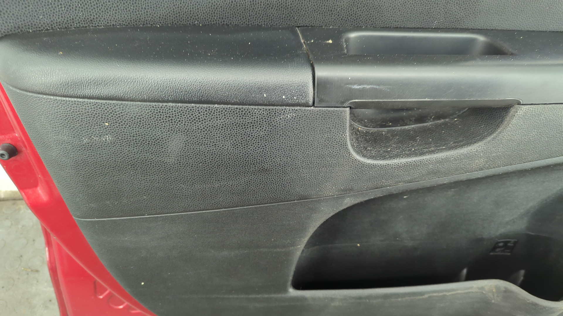 Дверь передняя левая