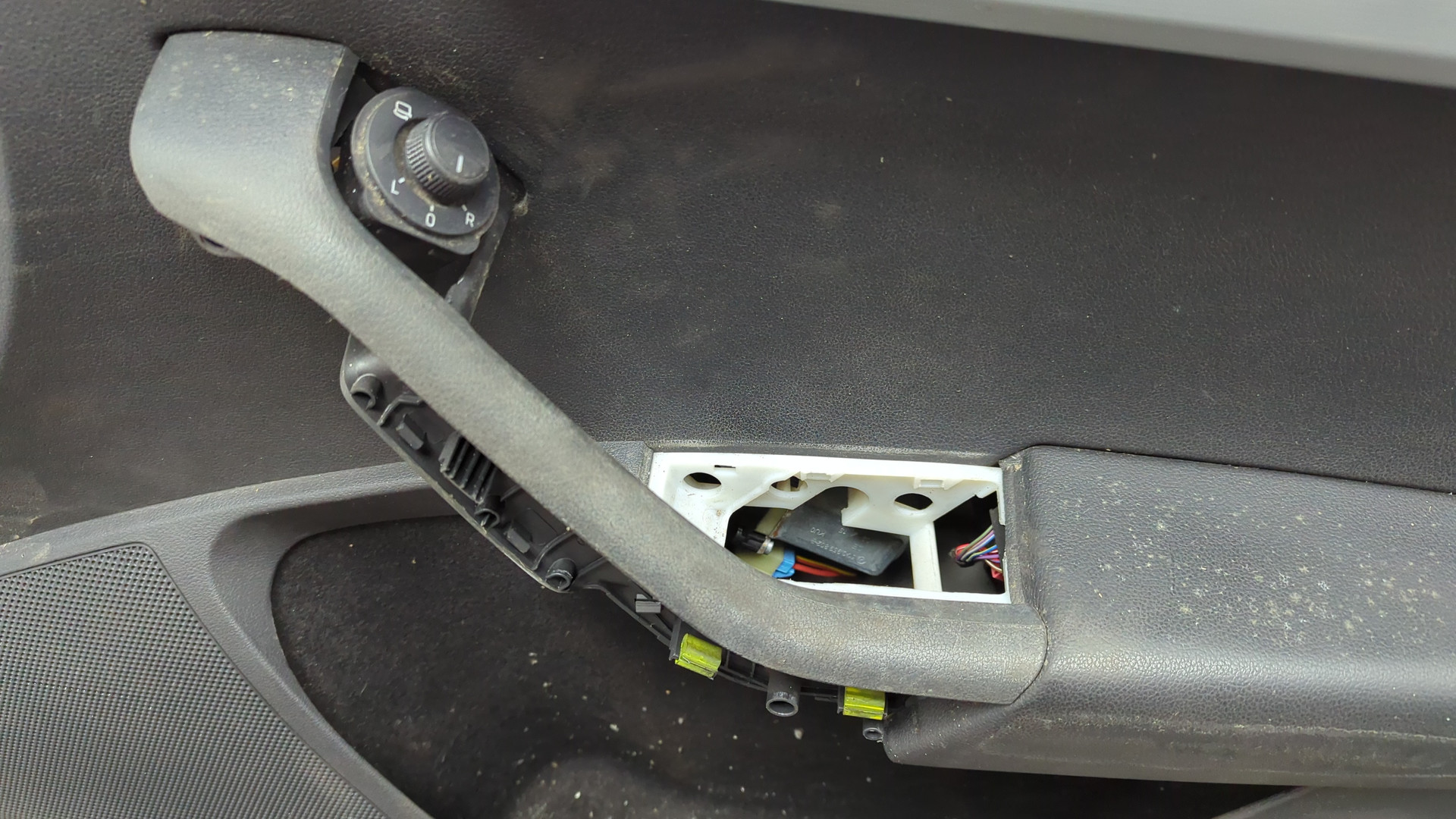 Дверь передняя правая